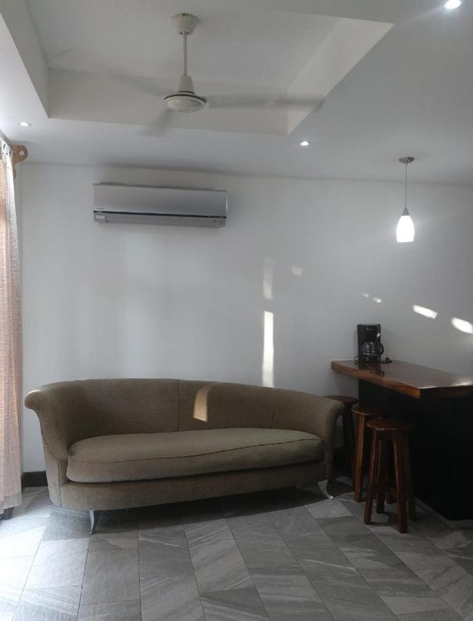 Pura Vida Apartments Quepos Ngoại thất bức ảnh