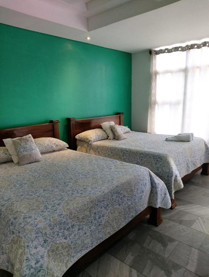 Pura Vida Apartments Quepos Ngoại thất bức ảnh