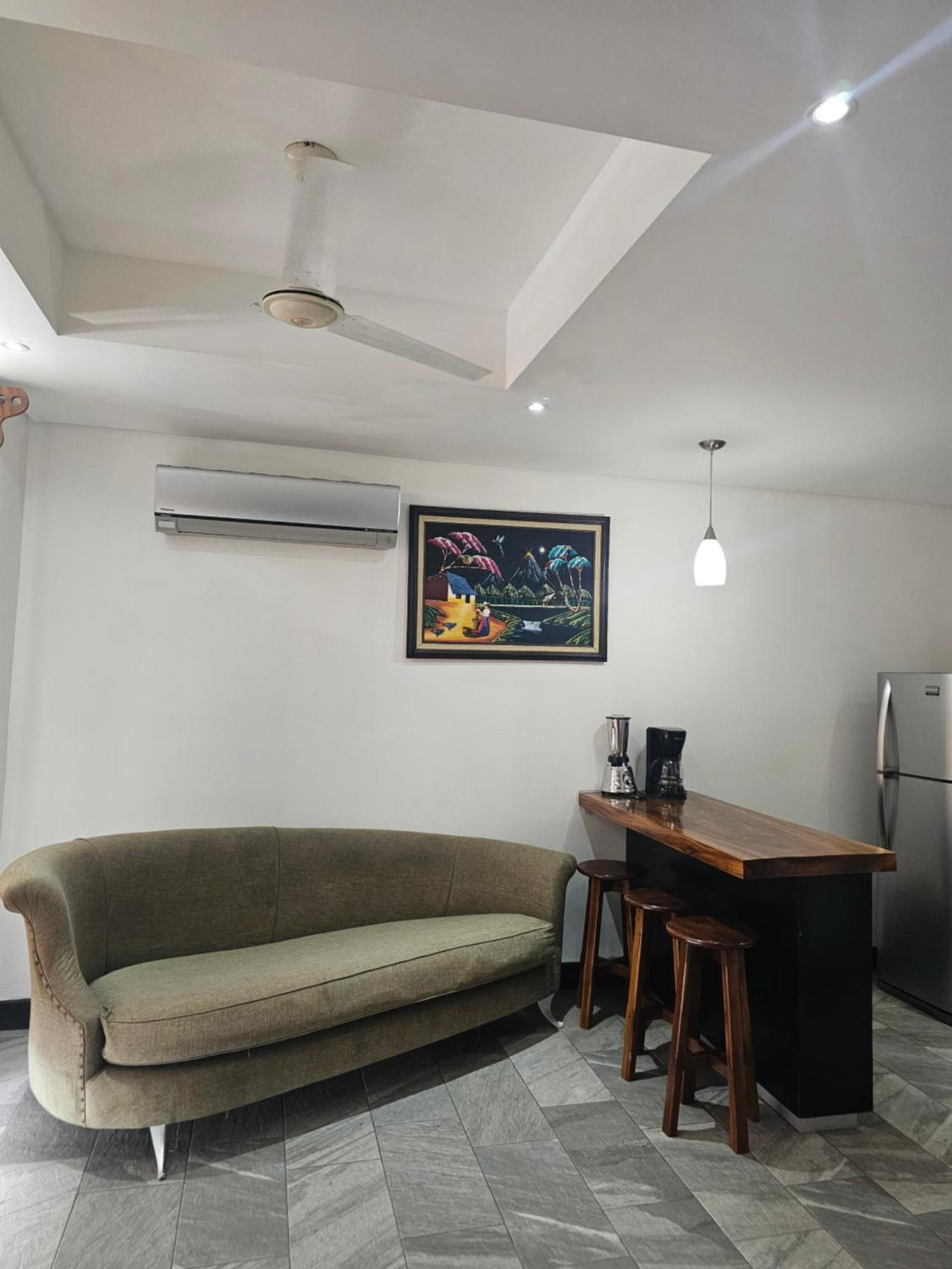 Pura Vida Apartments Quepos Phòng bức ảnh
