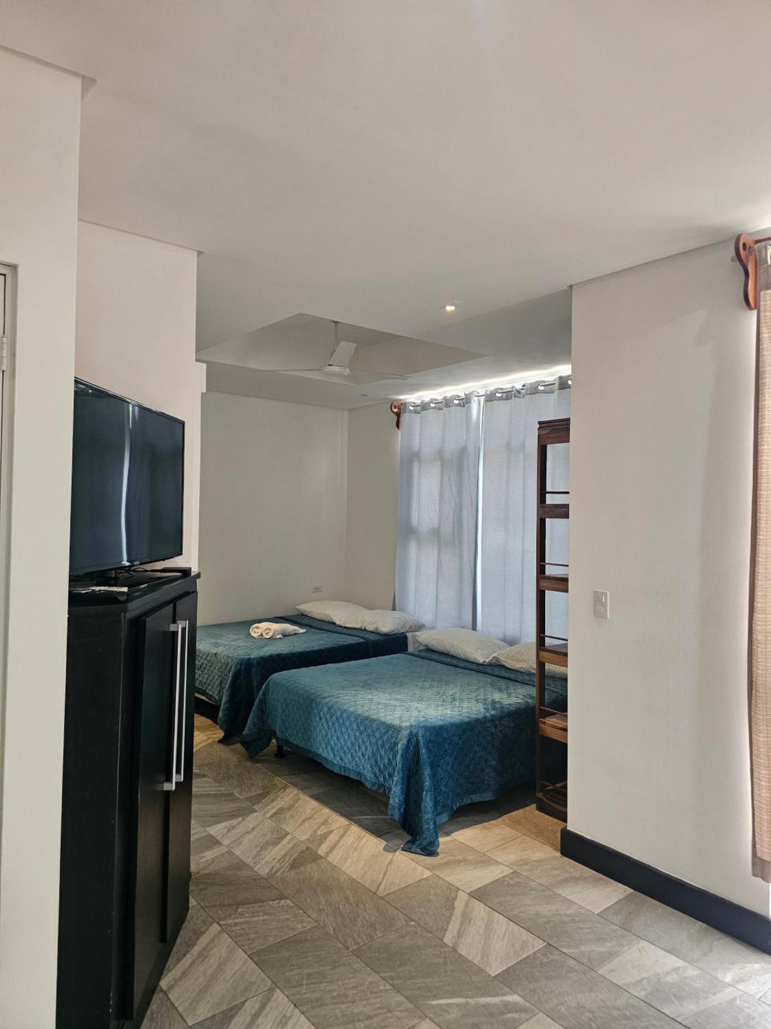 Pura Vida Apartments Quepos Phòng bức ảnh