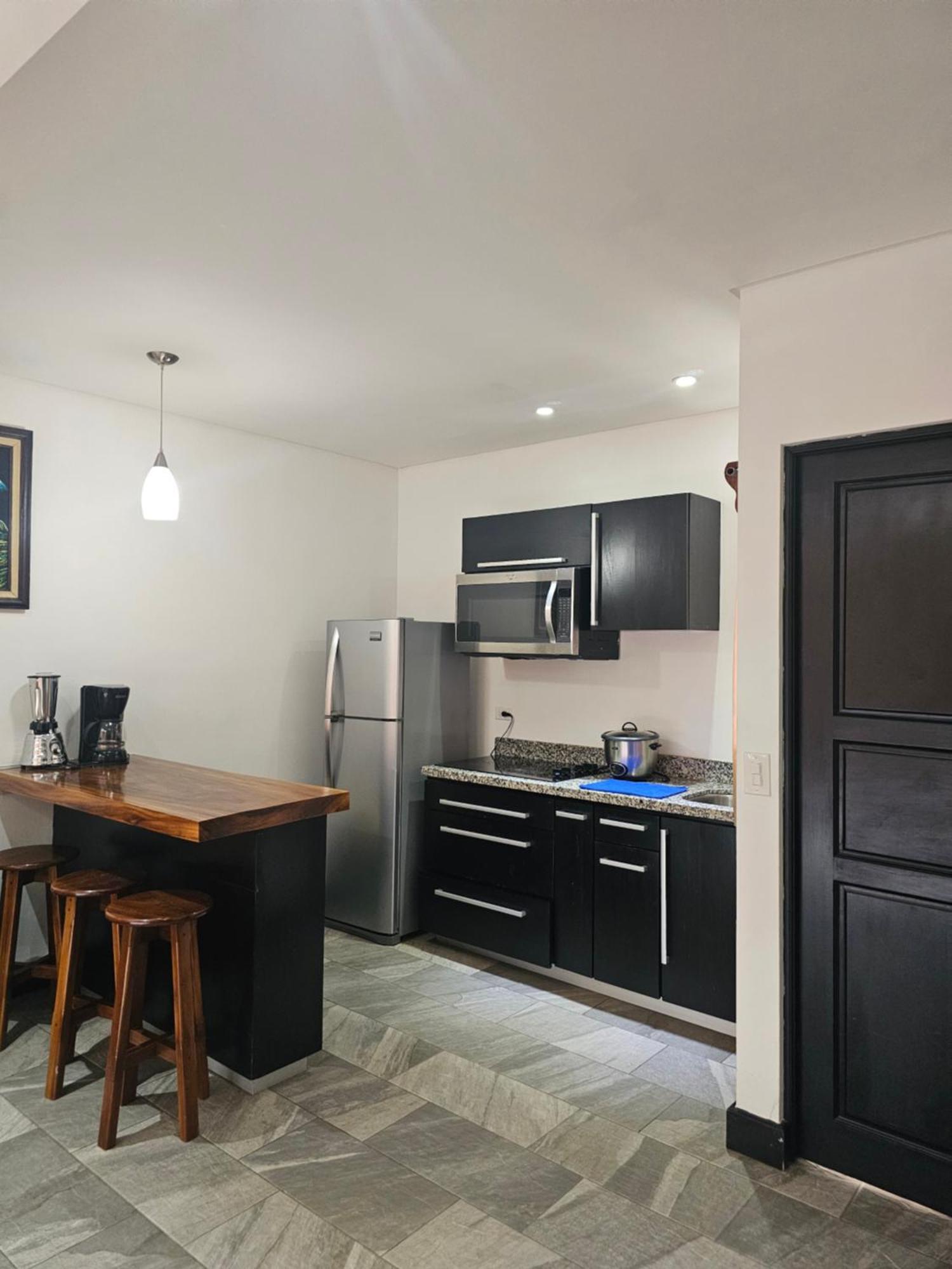 Pura Vida Apartments Quepos Phòng bức ảnh