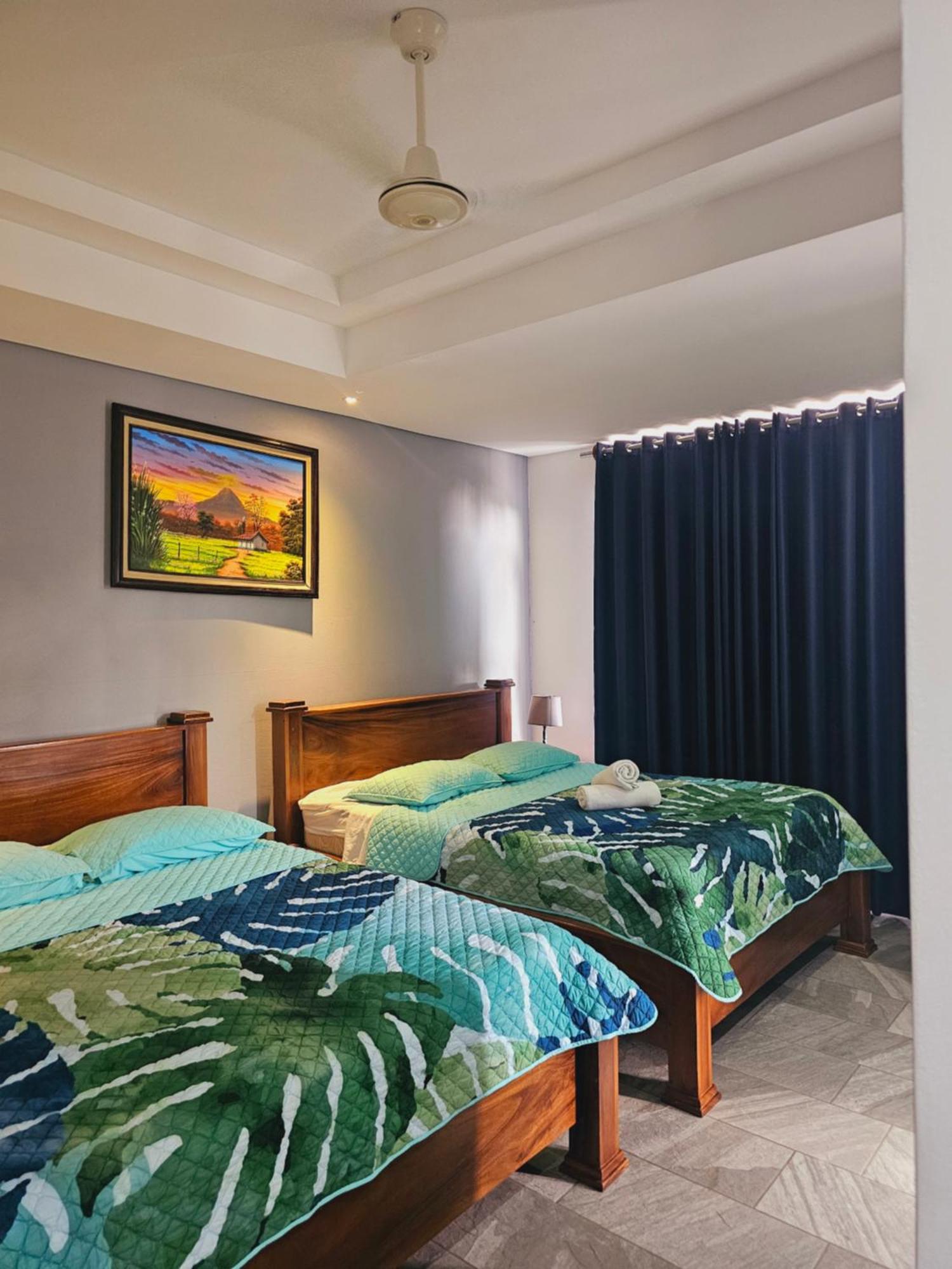 Pura Vida Apartments Quepos Phòng bức ảnh