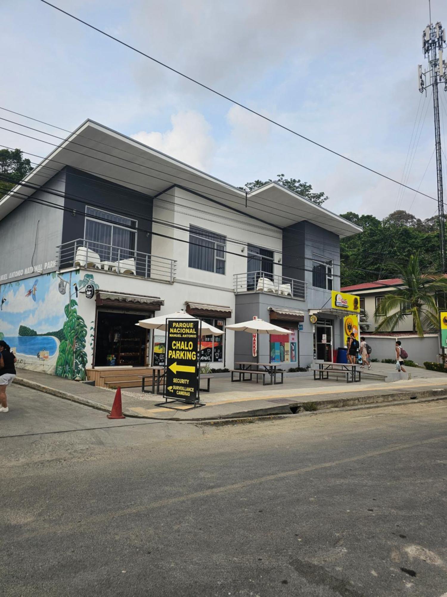 Pura Vida Apartments Quepos Ngoại thất bức ảnh